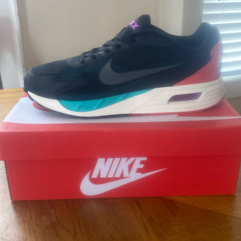 Nike Air Max Solo